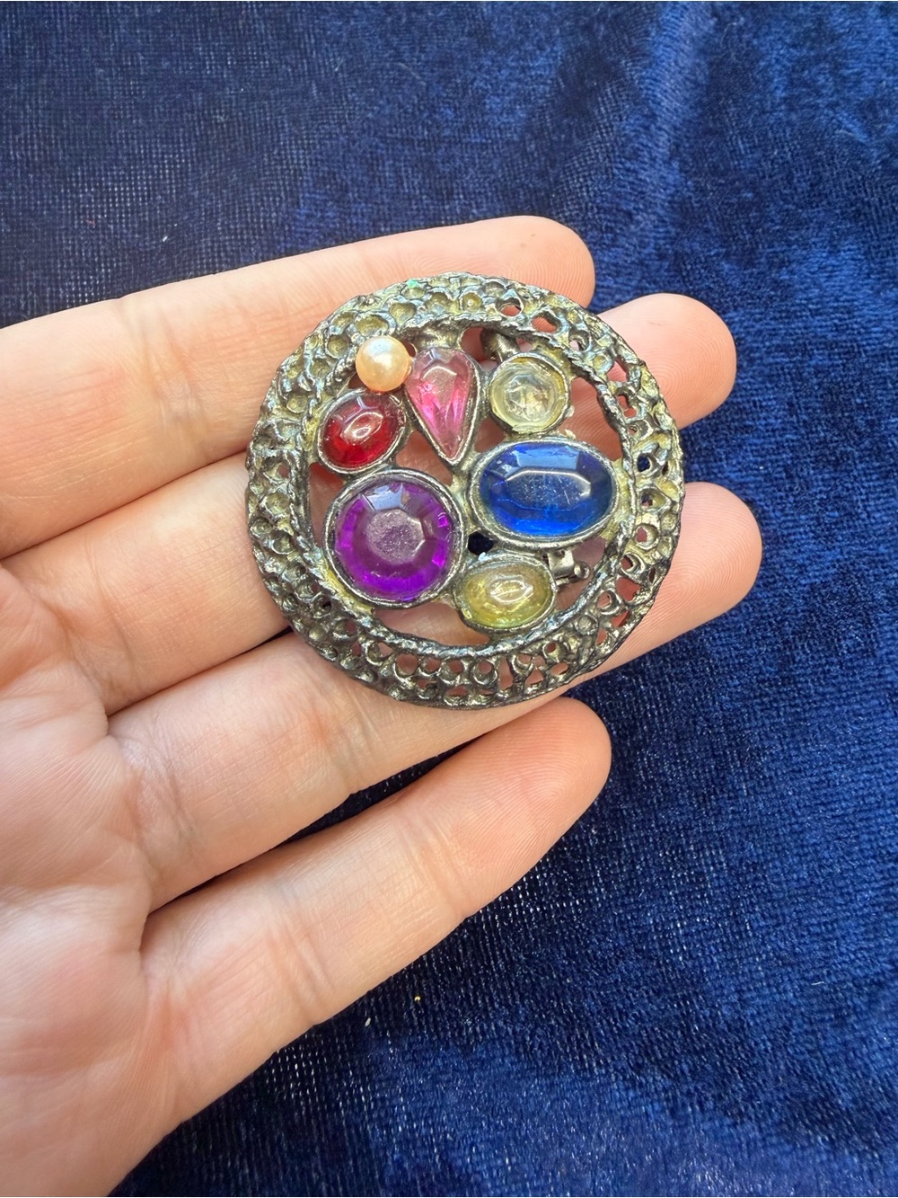 Vintage Round Gemstones Jewel Brooch